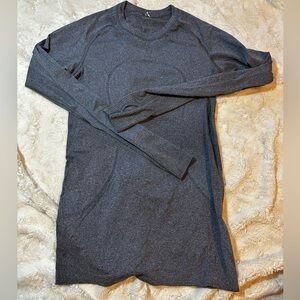 Lululemon athletics long sleeve s/xs